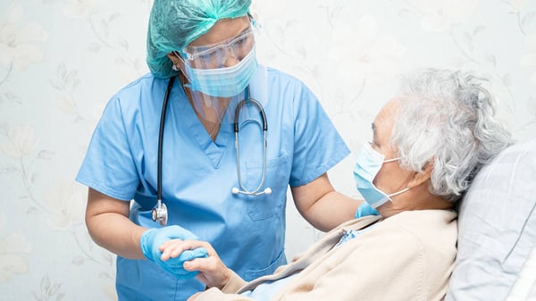 hcp-patient-facemask-corona-covid--shutterstock-1771359791-1920x1080